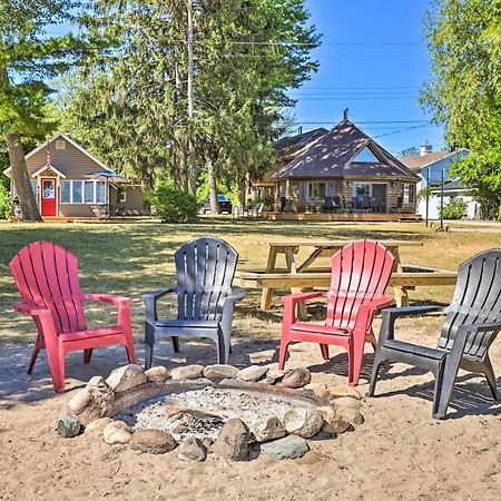 Quaint Studio With Shared Beach Walk To Suttons Bay Esterno foto